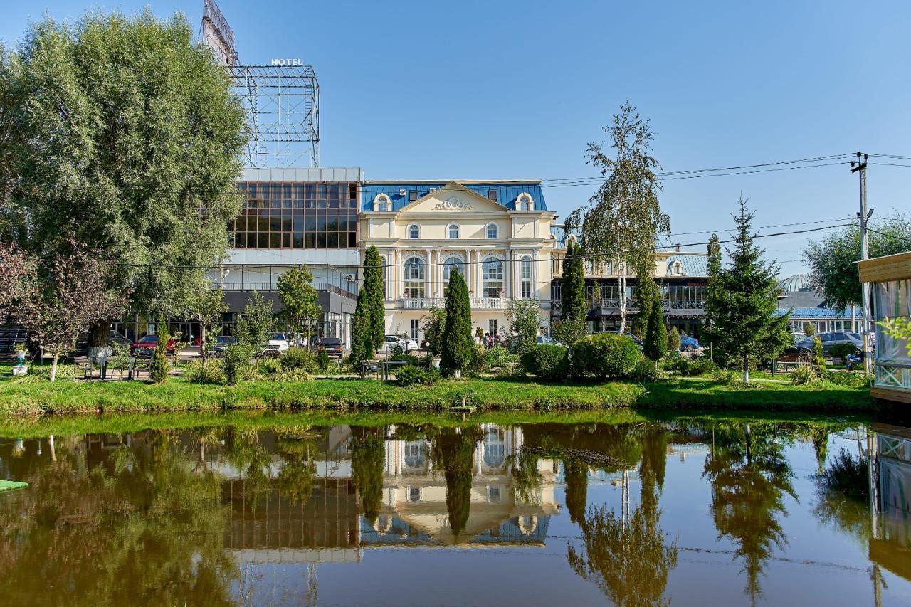 Vnukovo village